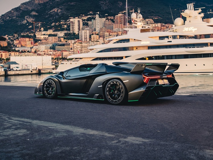 the most expensive cars in the world Lamborghini Veneno Price