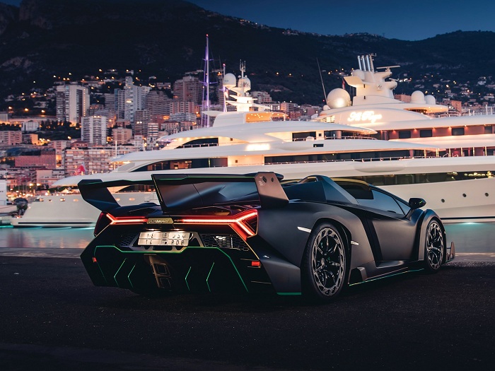 the most expensive cars in the world Lamborghini Veneno Price