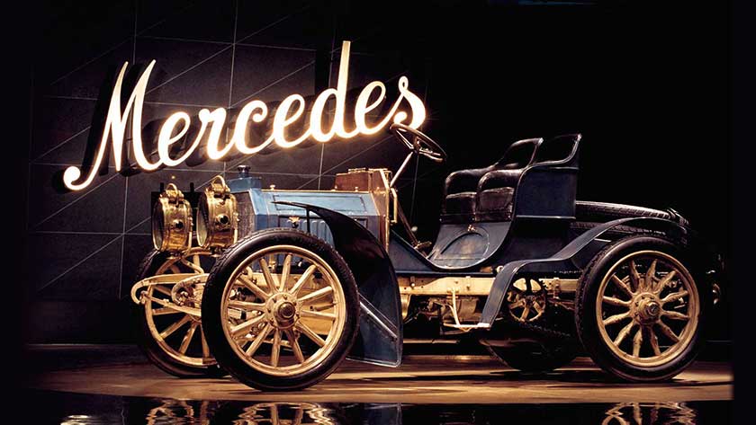 The oldest original Mercedes, a Simplex 40 hp from 1902, in the Mercedes Museum.